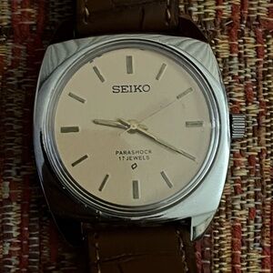 Beautiful Gents Seiko Parashock Wristwatch
